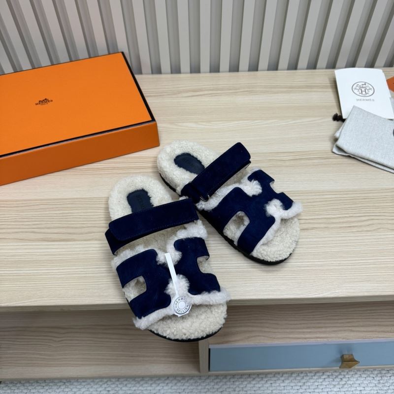 H**mes slippers